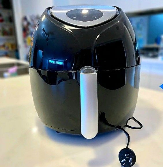 AMBIANO DIGITAL AIR FRYER 8.5 LITERS, TV & Home Appliances, Kitchen Appliances, Fryers on Carousell