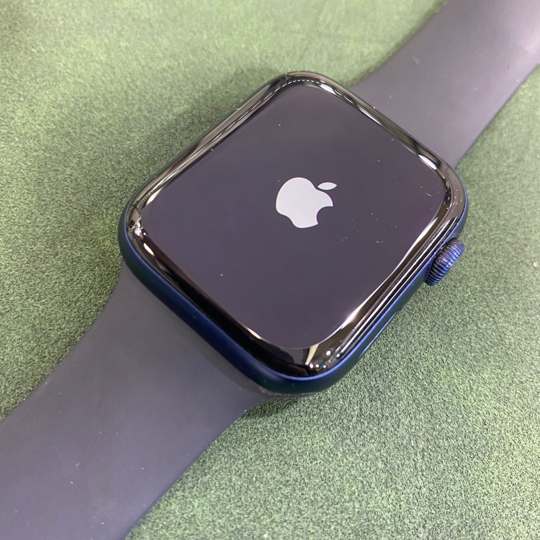 16800円 日本正規品 Apple Watch Nike S6 44mm(充電器付) 時計 Apple