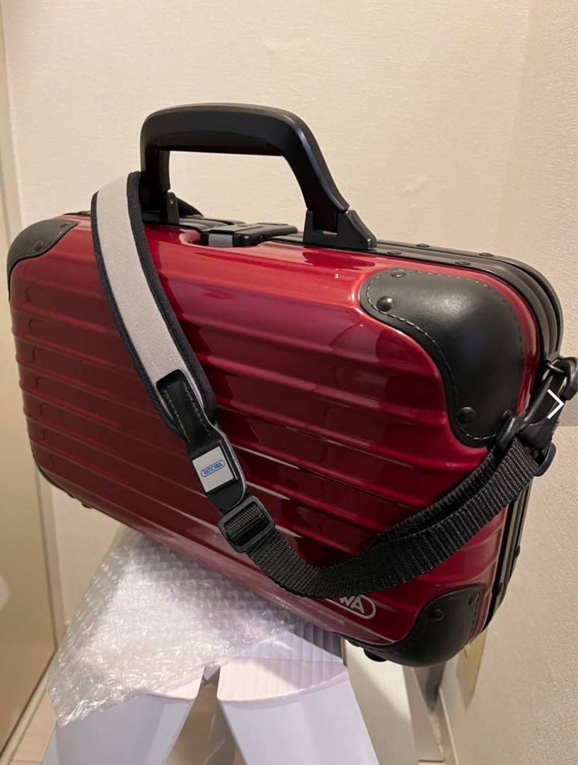 リモワ 『Samba Nova』 ビューティーケース ルビーレッド【18