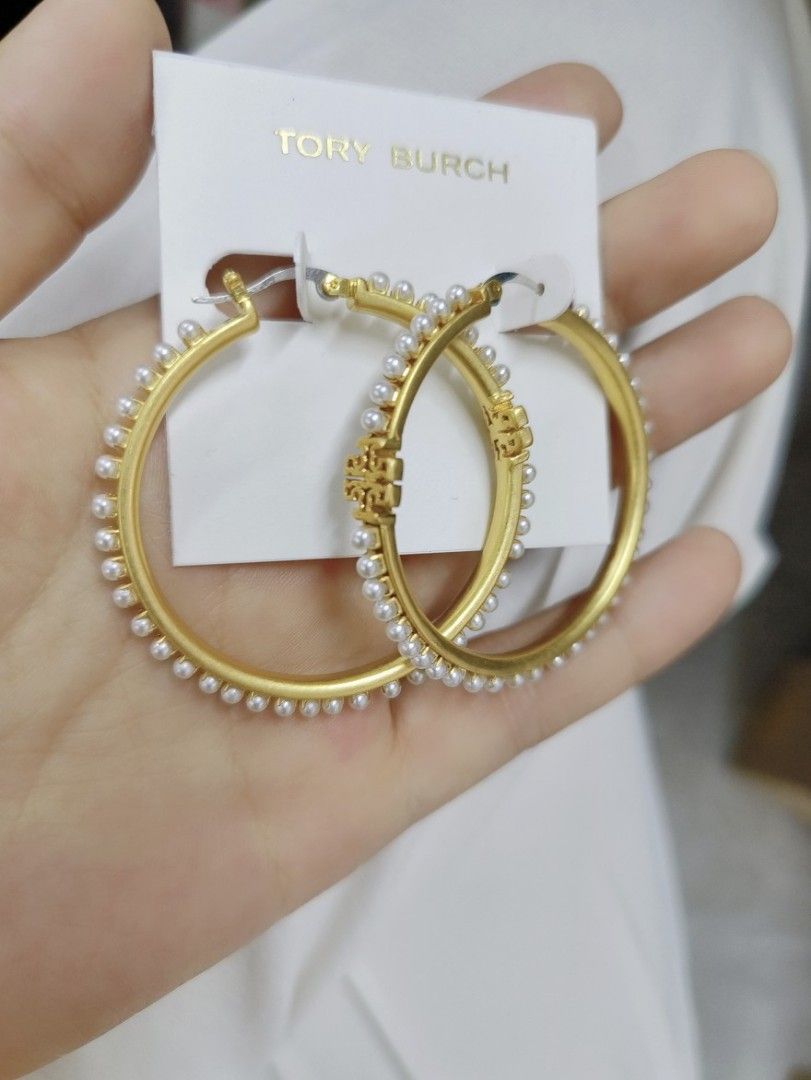 Authentic TB Big Round Earrings, Women's Fashion, Jewelry & Organisers,  Earrings on Carousell