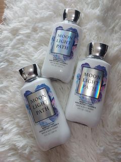 (Category: ) located in . Submitted by mylittlewardrobe88 (Listing ID 1223887757, Image 1). Description: .