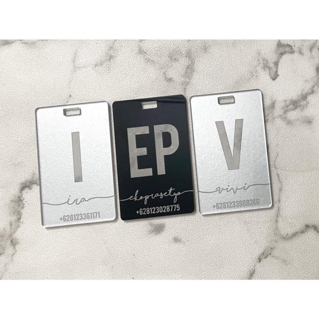 BAGGAGE TAG LUGGAGE TAG TRAVEL TAG BAG TAG, Hobbies & Toys, Travel