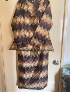 Baju kurung