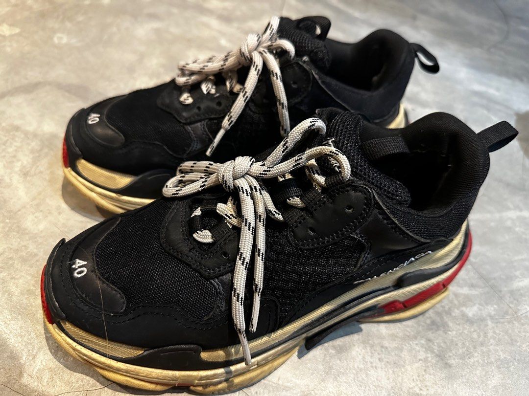 Triple s sales black red