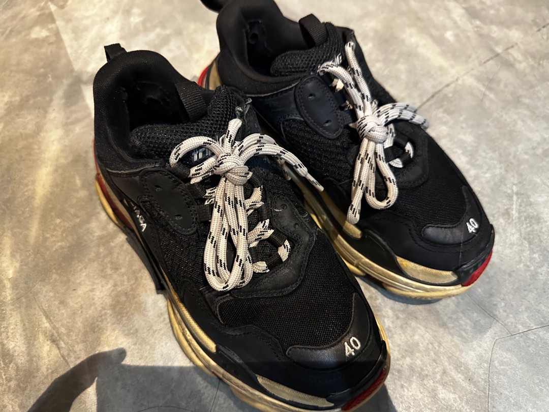 Balenciaga Triple S Black Red