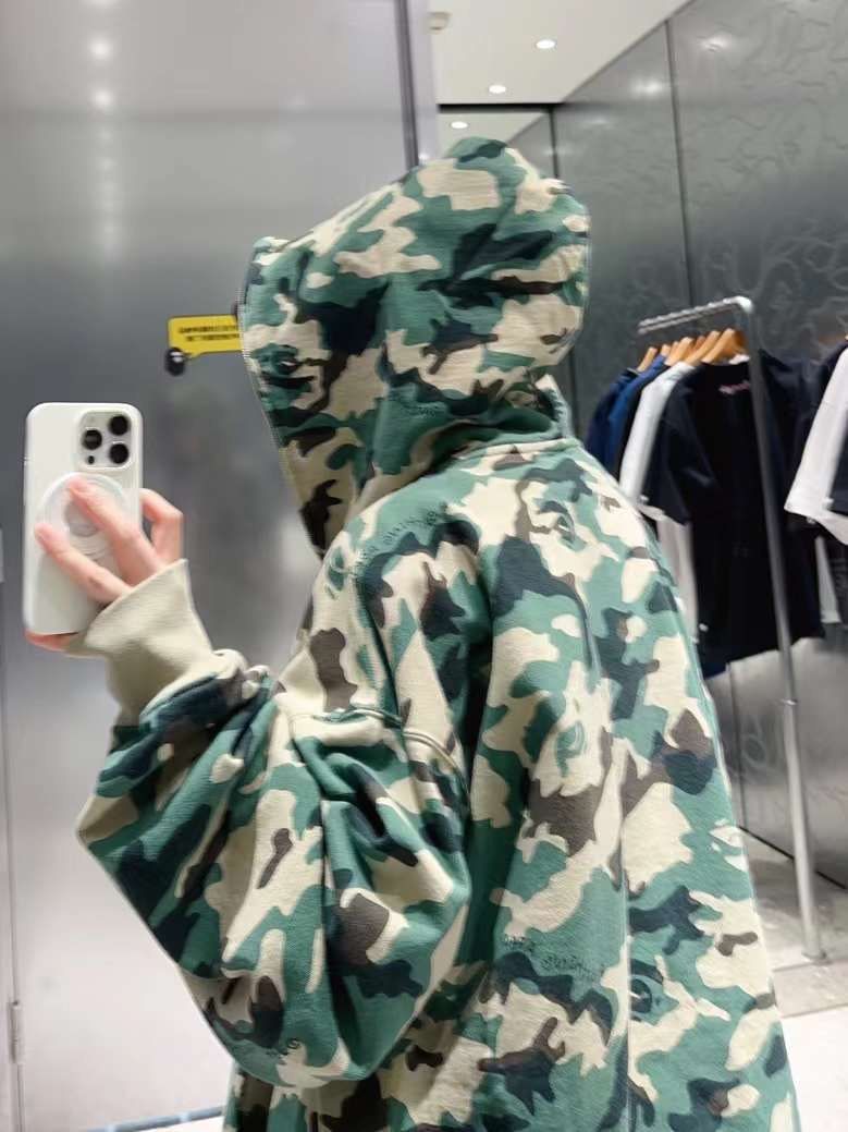 トップス APE bape woodland camo loose fit hoodie BAPE WOODLAND CAMO LOOSE FIT FULL ZIP HOODIE, Men's Fashion