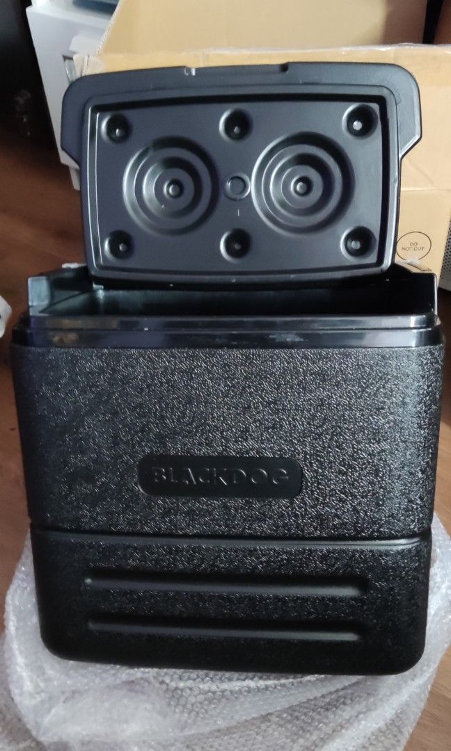 Black Dog Ice Box