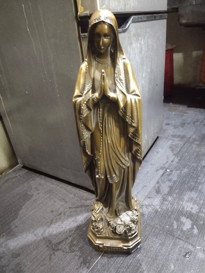 Brass Mama Mary statue on Carousell