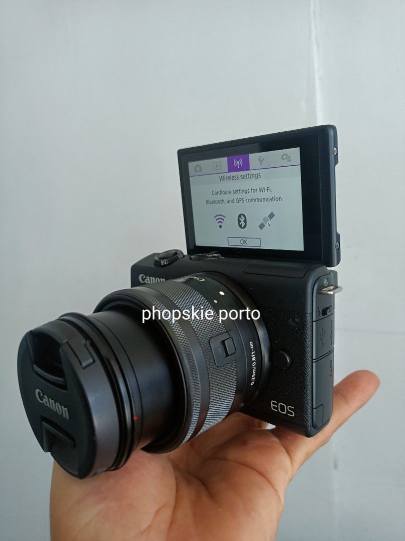 Canon EOS M200 mirrorless Vlogging camera, Photography, Cameras on
