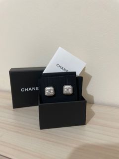 Chanel 小方糖耳環