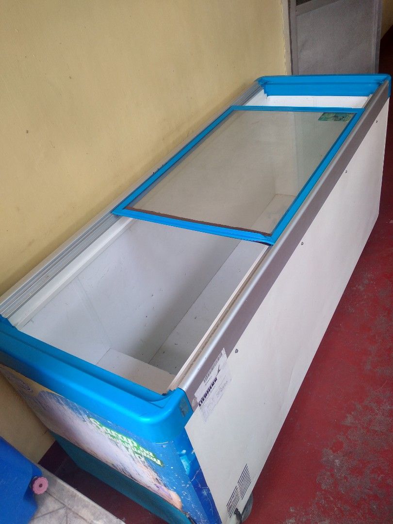 Chest type freezer on Carousell