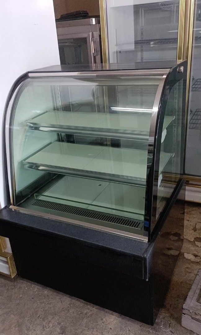 Chiller cake 2nd hand 220volts. on Carousell