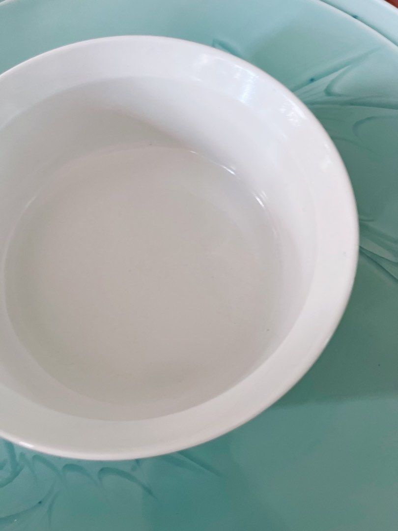 Corningware USA 1.4l microwave and oven safe (Category: Bakeware) located in Silay City. Submitted by royal_salisbury.0215 (Listing ID 1223882810, Image 2). Description: Get this stoneware Corningware USA bakeware 1.4l capacity. This is for Oven and Microwave use only. No chips, cracks or scratches. .