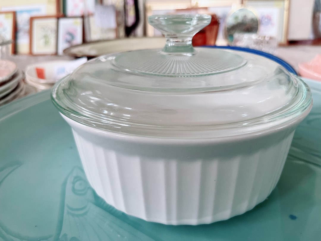 Corningware USA 1.4l microwave and oven safe, Furniture & Home Living