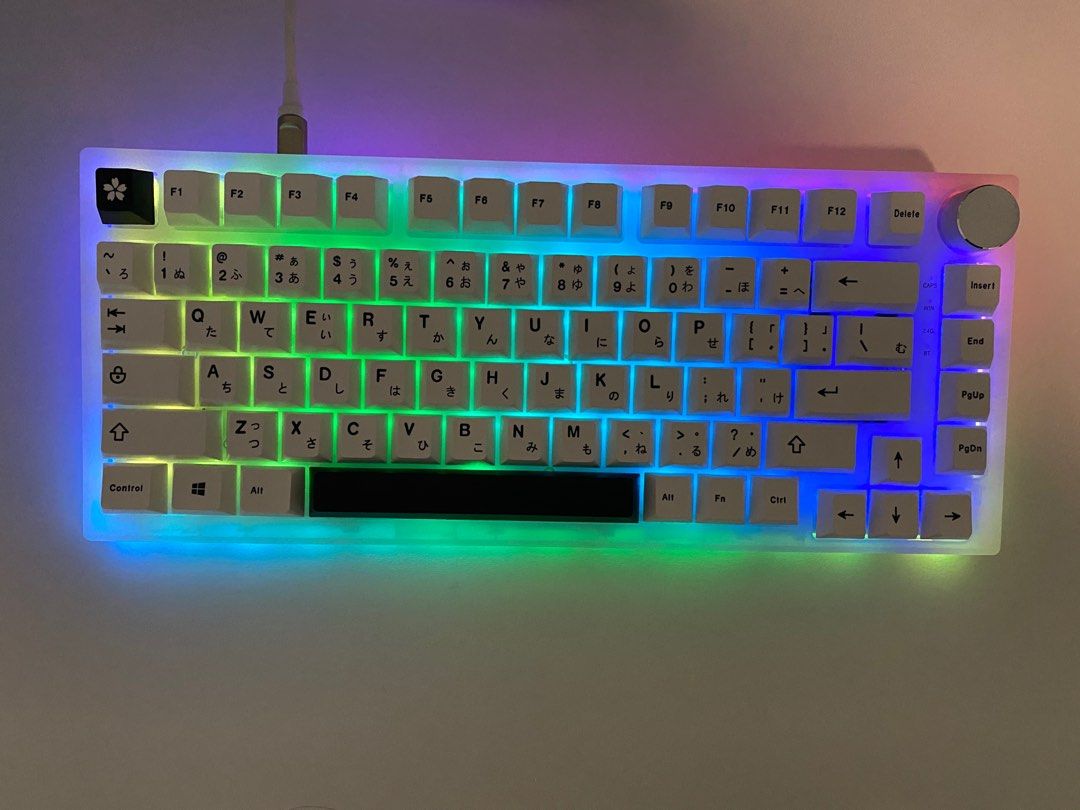 Creamy Tactile RGB Custom Mechanical Keyboard Japanese design