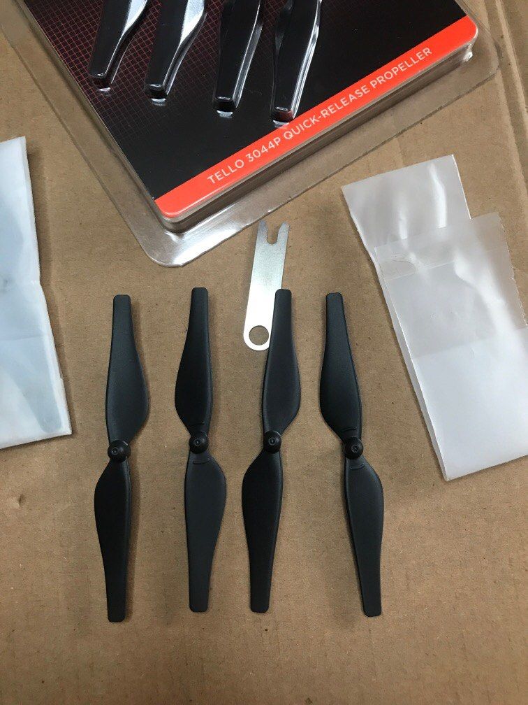 DJI Tello Propeller sets 3 New sets & tool, Photography, Drones on