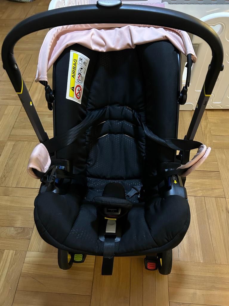 Doona Infant Car Seat Stroller in Blush Pink, 兒童＆孕婦用品, 外出用品, 外出用品 嬰兒車
