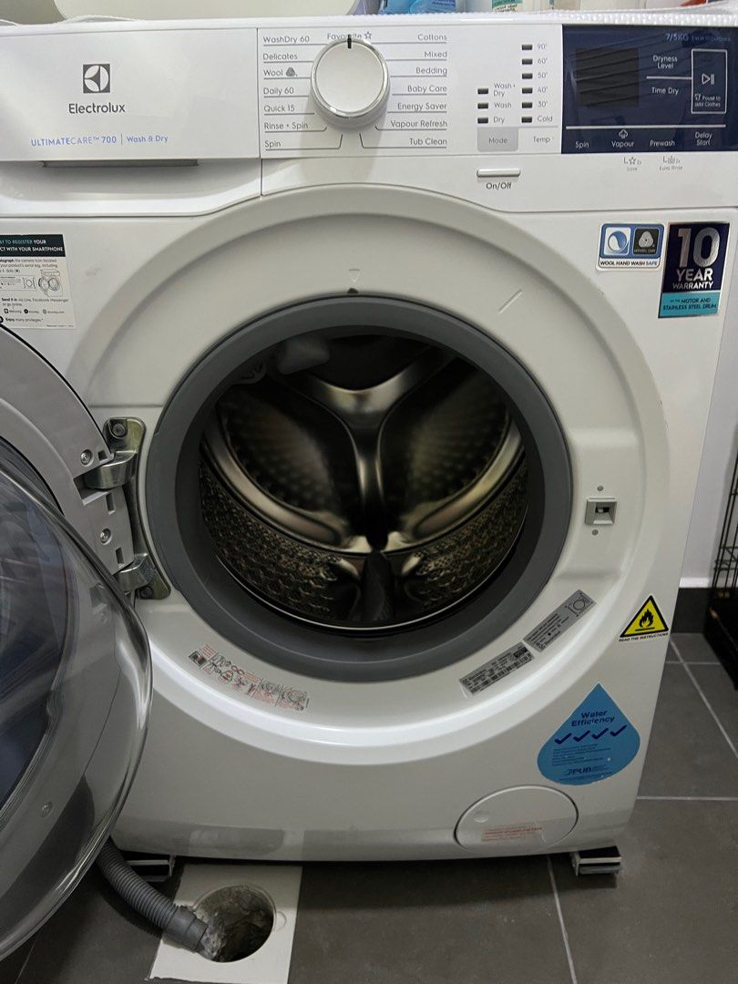 Electrolux Ultimate Care Front Load Washer Dryer (7 Kg/5 Kg