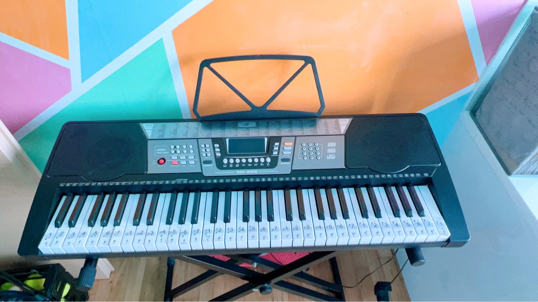 Electronic Keyboard with stand, Hobbies & Toys, Music & Media, Musical