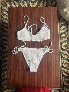 Esseantial Bikini Set