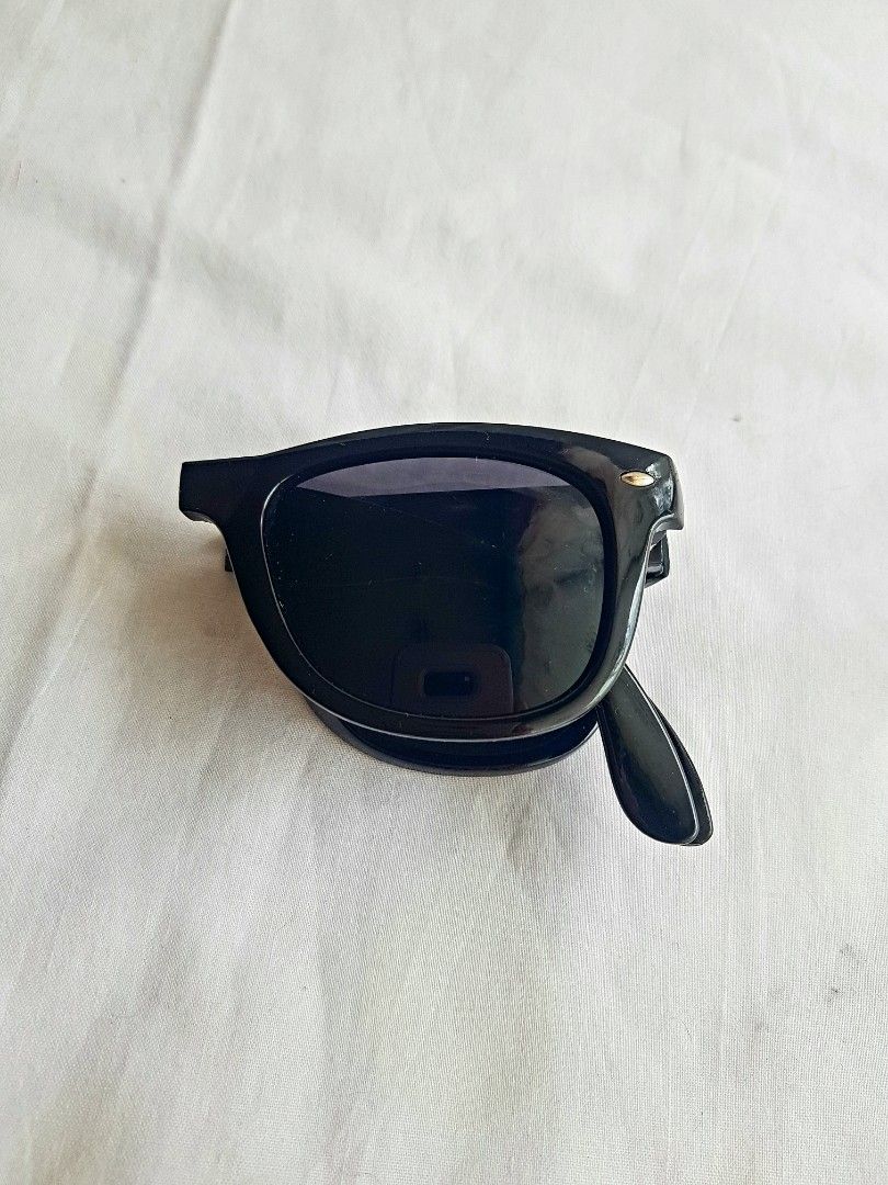 Foldable Sunglass on Carousell
