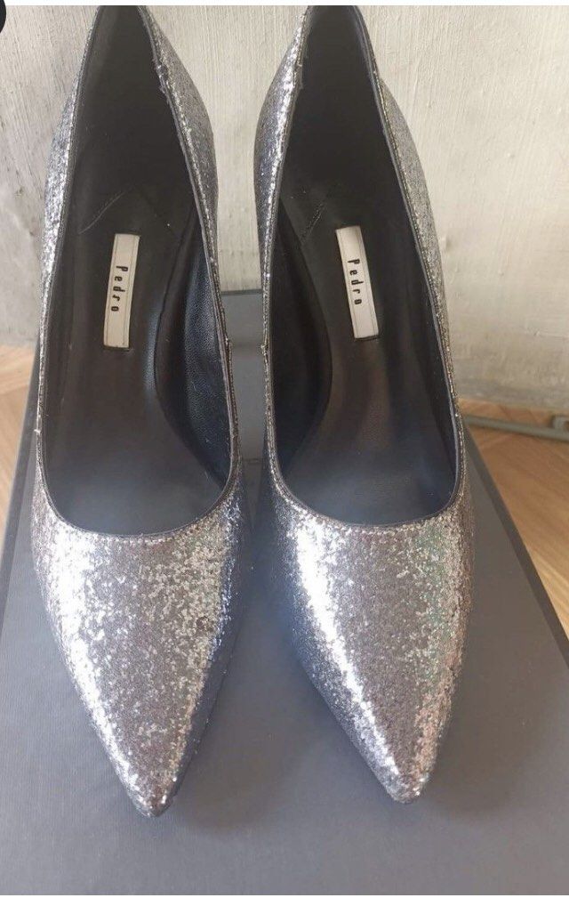 formal shoes with heels