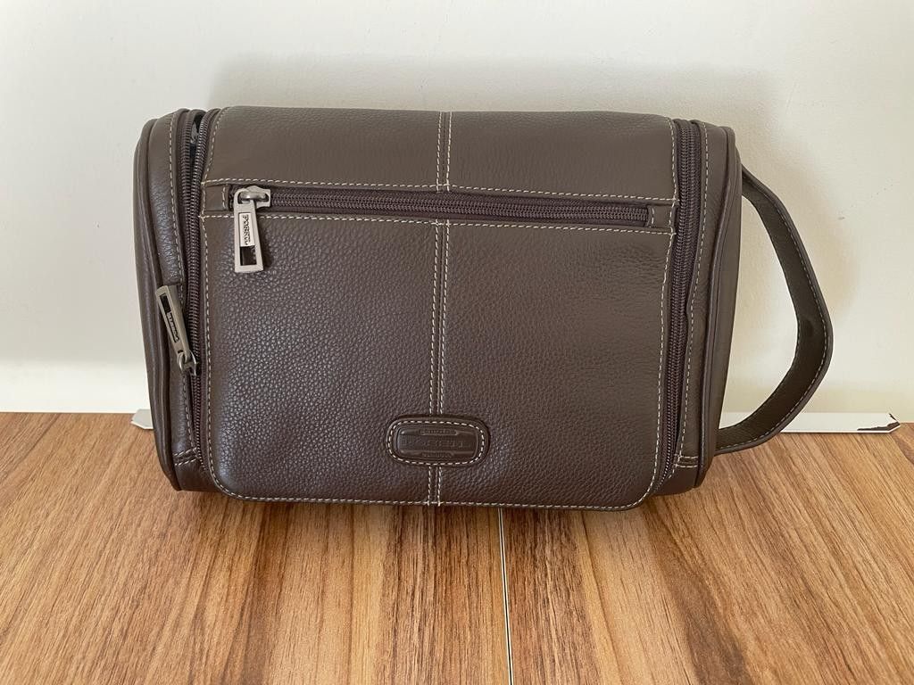 Fossil Leather Toiletry Bag, Women's Fashion, Bags & Wallets, Purses