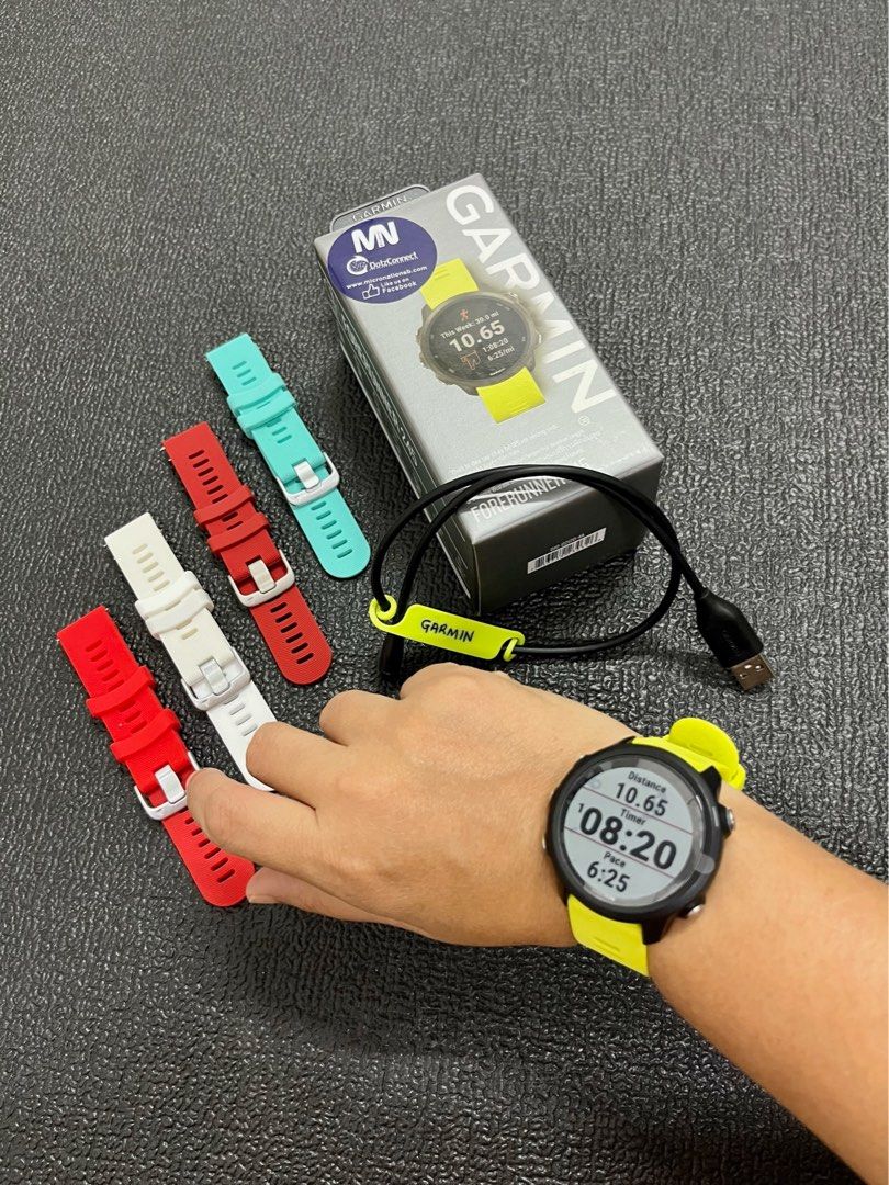 Garmin Forerunner 245 Watch Excellent condition lightly used