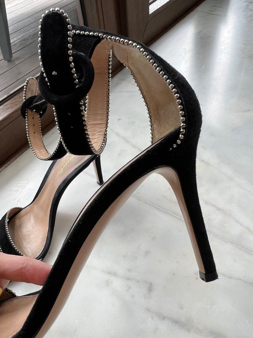 Price reduced Gianvito Rossi Black Portofino sandals sz 36