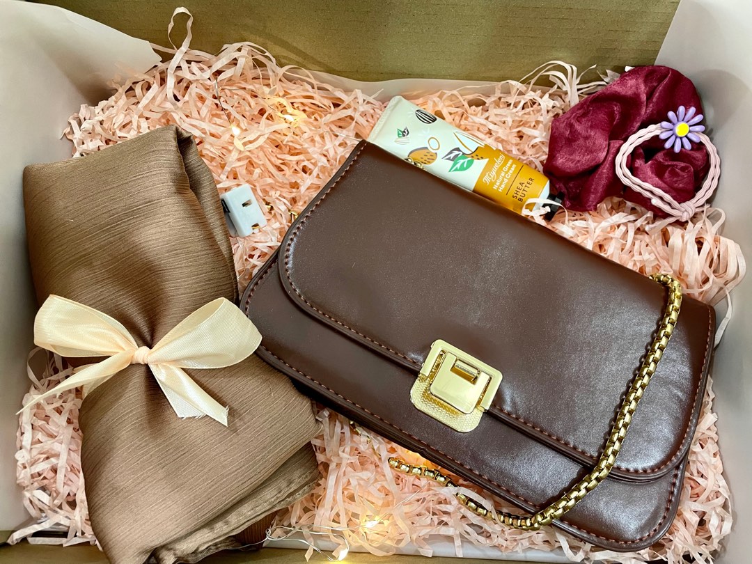 Gift box for handbag outlet