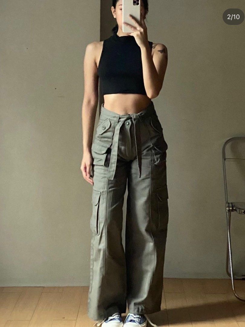 How to Wear Cargo Pants | POPSUGAR Fashion