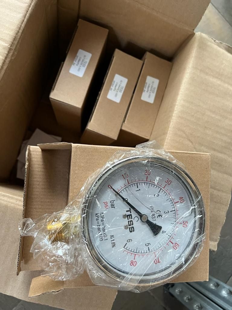 Glycol and Ammonia Gauges, Hansen and TESS, Furniture & Home Living ...