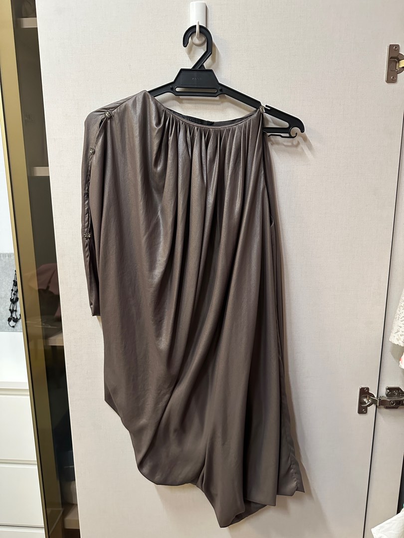 Grey Flowy Toga Dress, Women's Fashion, Dresses u0026 Sets, Dresses on Carousell