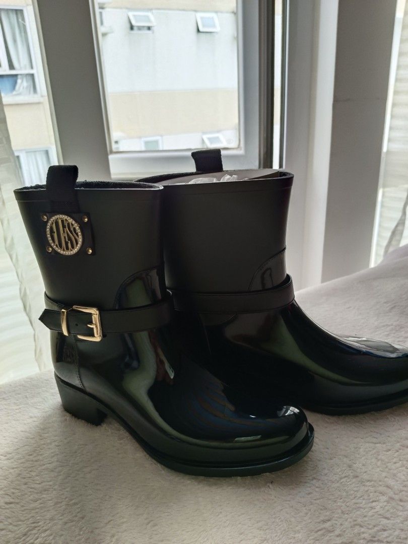 guess rain boots