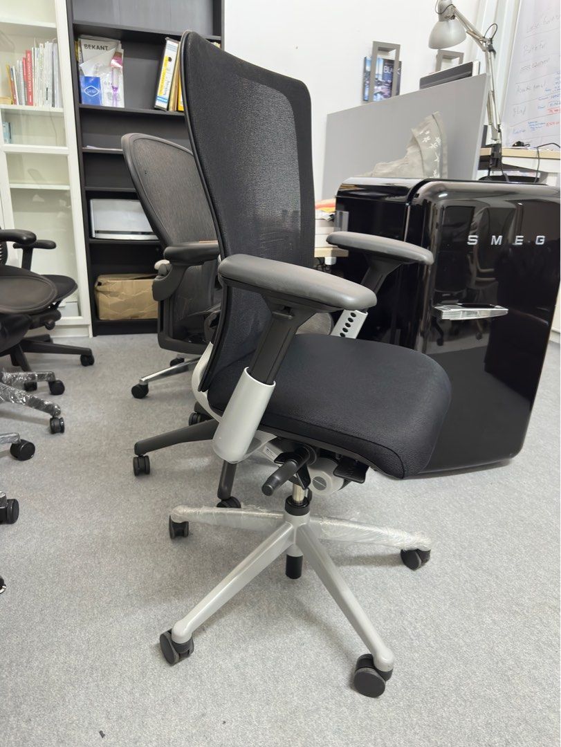 Haworth zody chair fully loaded adjustment with 4d armrest, Furniture