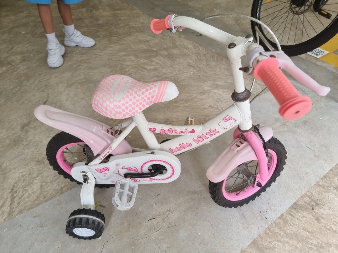 Hello Kitty bicycle, Sports Equipment, Bicycles & Parts, Bicycles on ...