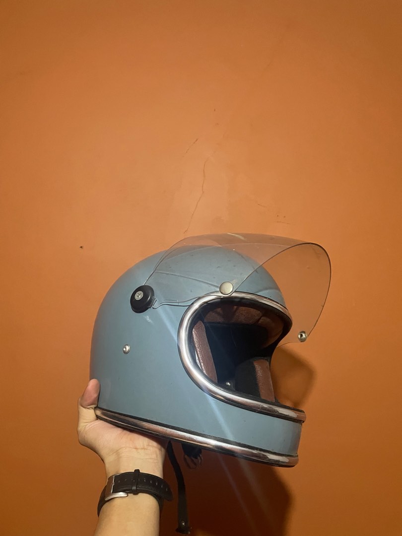 Helm bullit shop