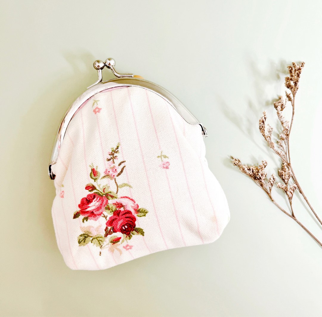 COACH Kisslock Coin Purse With Butterfly Print in Pink | Lyst