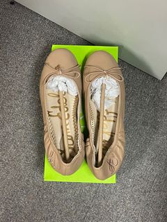 （分類：）位於 。 由 oliviast 提交（商品編號 1223825958，圖片 1）。簡介： 。
