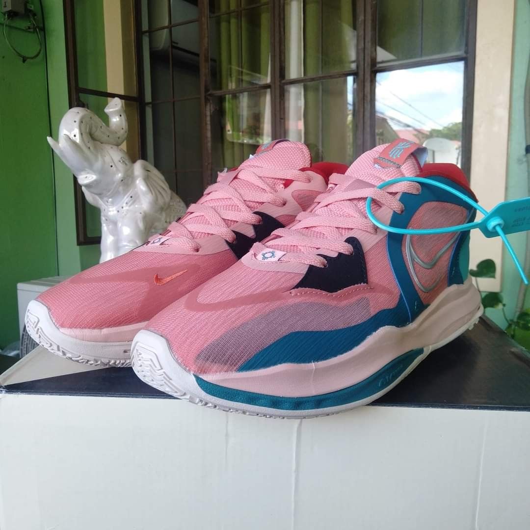 KYRIE 5 BLUE ROSE basketball shoes