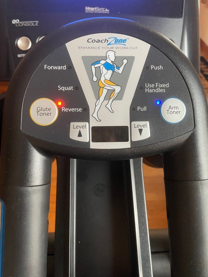 Life Fitness Elliptical Machine, Sports Equipment, Exercise & Fitness