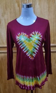 Long sleeved shirt with heart design