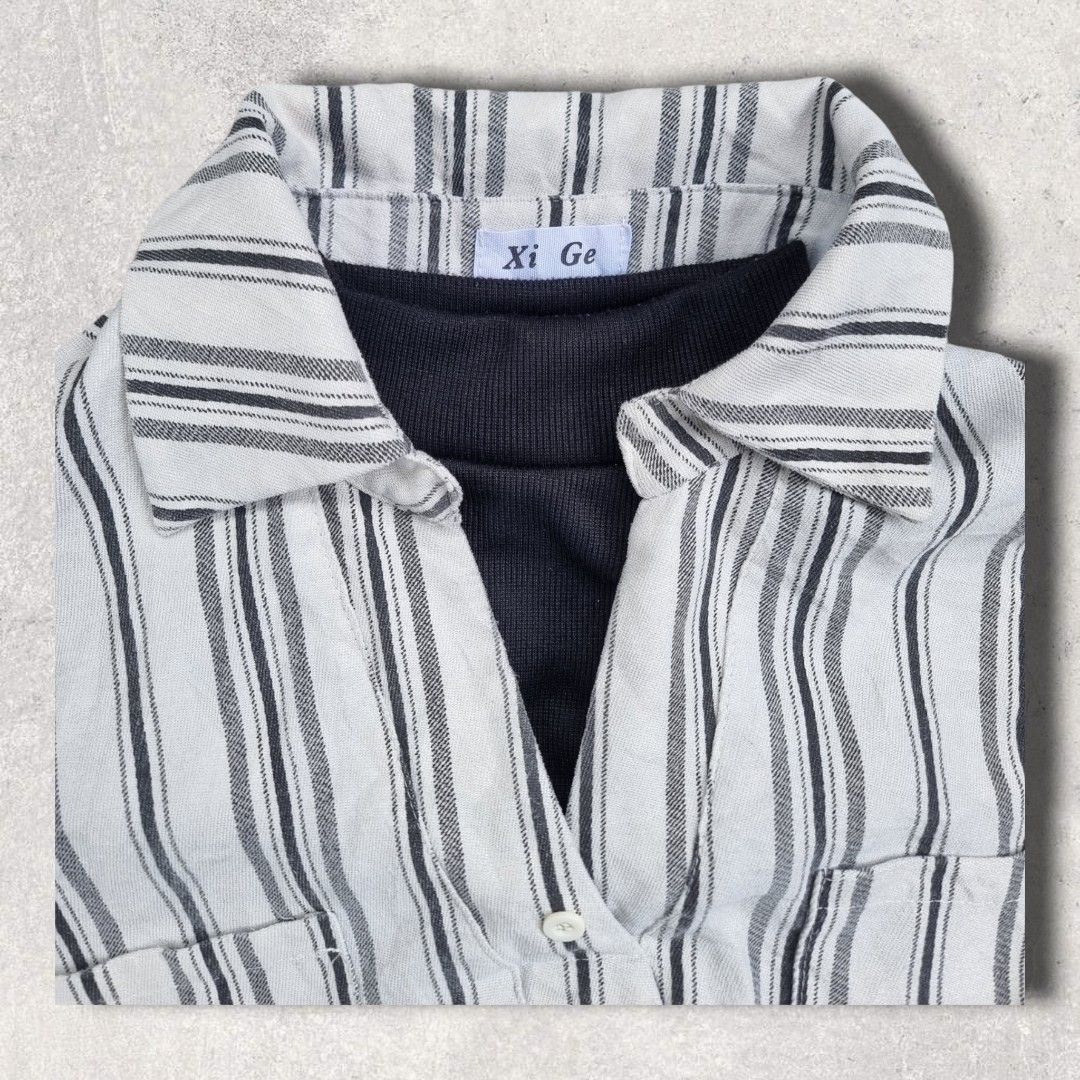 Long Sleeves Turtleneck Polo (Category: Coats, Jackets and Outerwear) located in Bacolod City. Submitted by TheApparelPH (Listing ID 1223883114, Image 3). Description: Long Sleeves Turtleneck Polo Dimes: Length - 29" Width - 21" Sleeve - 19 " 🏷Price: 400 shipped ~Model Height 5'10 ~Turtle neck included in the polo ~No issue ~No stains ~Very good condition ~Perfect for fashion.