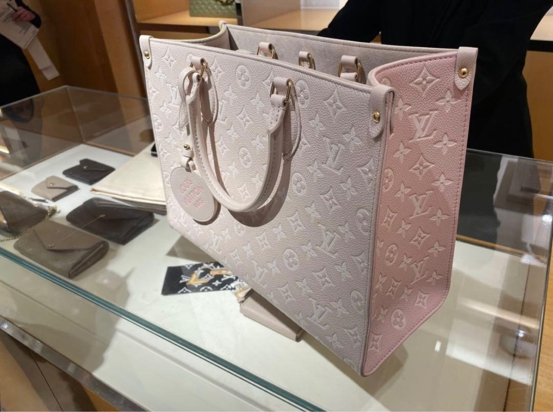 Replica Louis Vuitton Onthego MM Rose Beige M46128