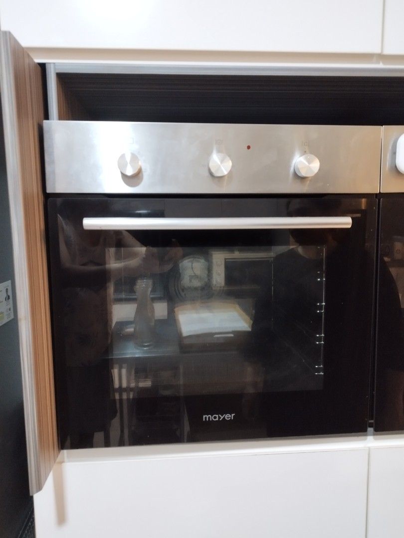 Mayer MMD09 built in oven to clear, TV & Home Appliances, Kitchen
