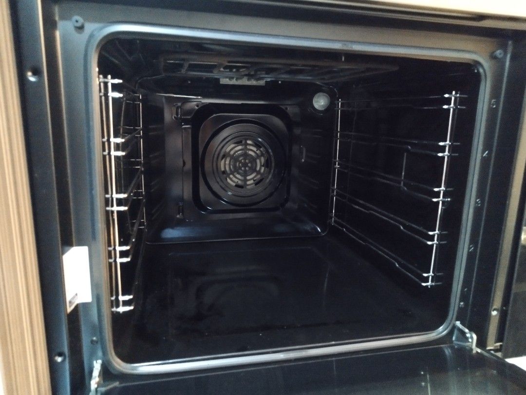Mayer MMD09 built in oven to clear, TV & Home Appliances, Kitchen