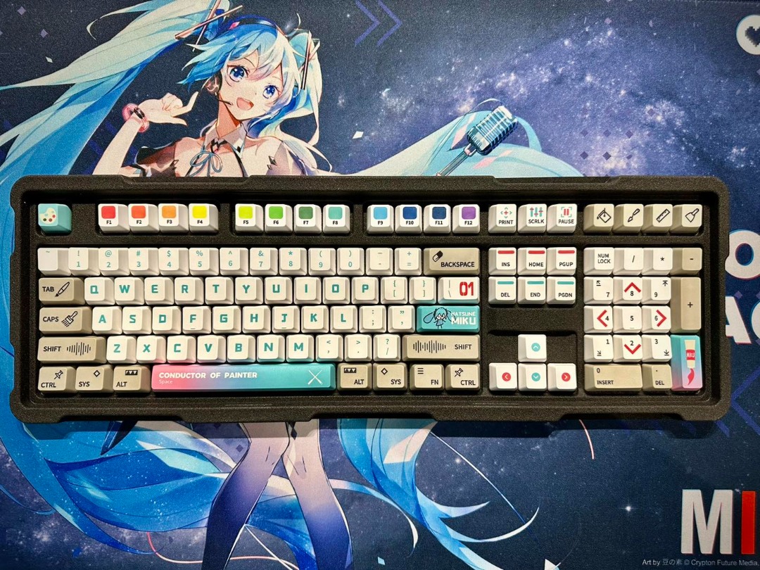 Moeyu X IKBC X Hatsune Miku 108 keycaps set, Computers & Tech 