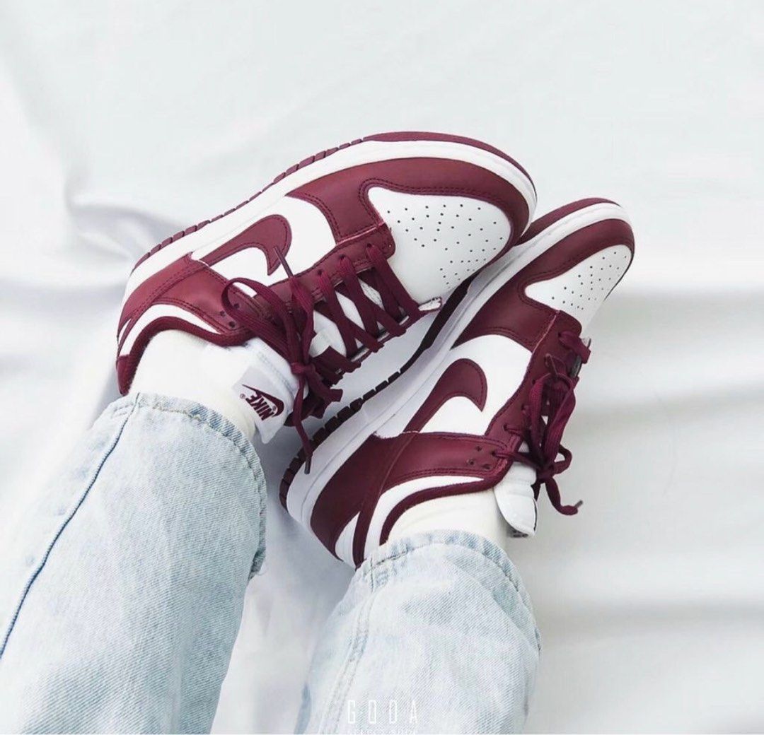 nike dunks bordeaux