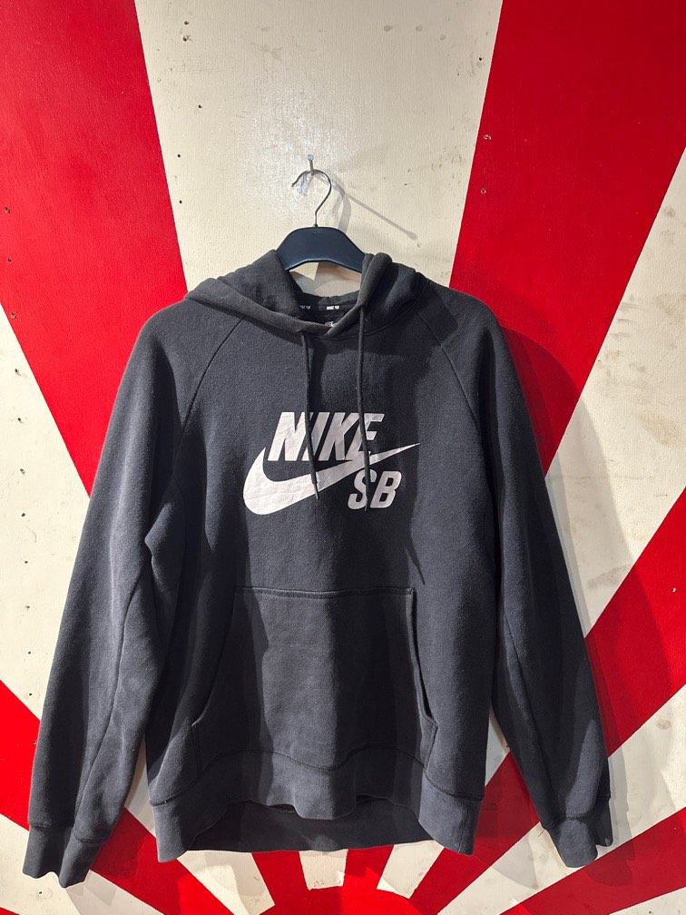 Nike sb hoodie, Men's Fashion, Tops & Sets, Hoodies on Carousell