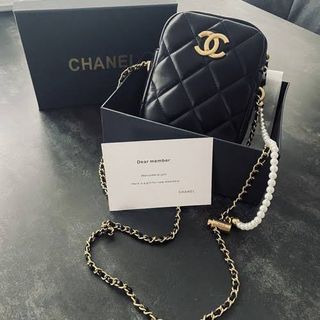 PEARL STRAP BLACK SLING BAG GIFT